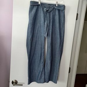 Easy cotton Banana Republic pants— so comfy!